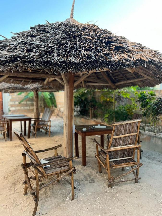 Mbuyuni Lodge Нунгви Экстерьер фото